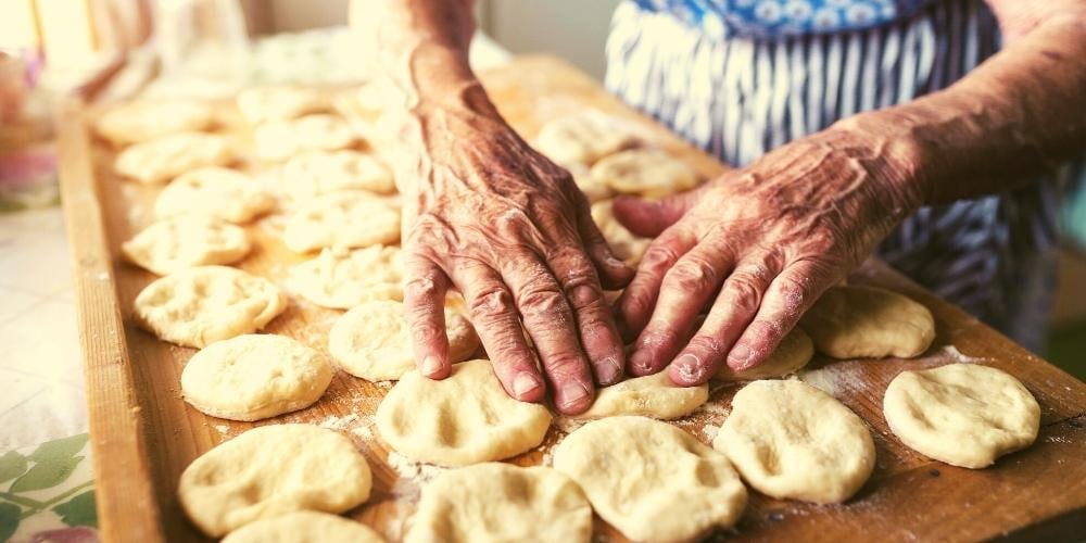 Elderly-person-with-limited-mobility-baking